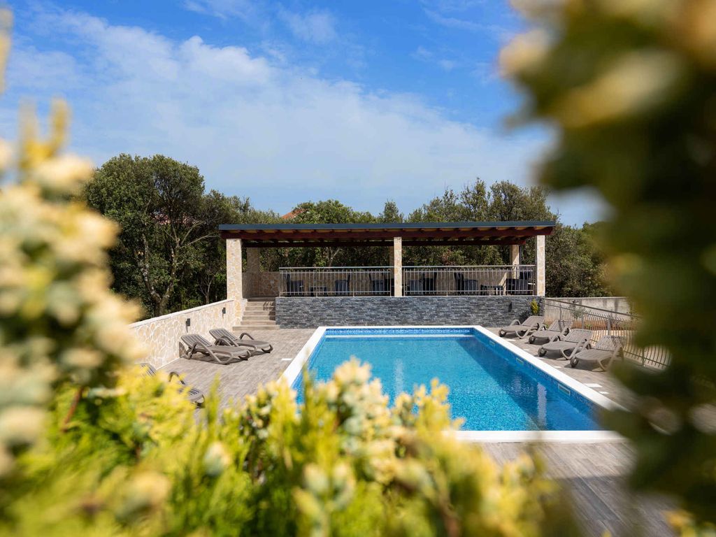 Ferienwohnung mit Schwimmbad
