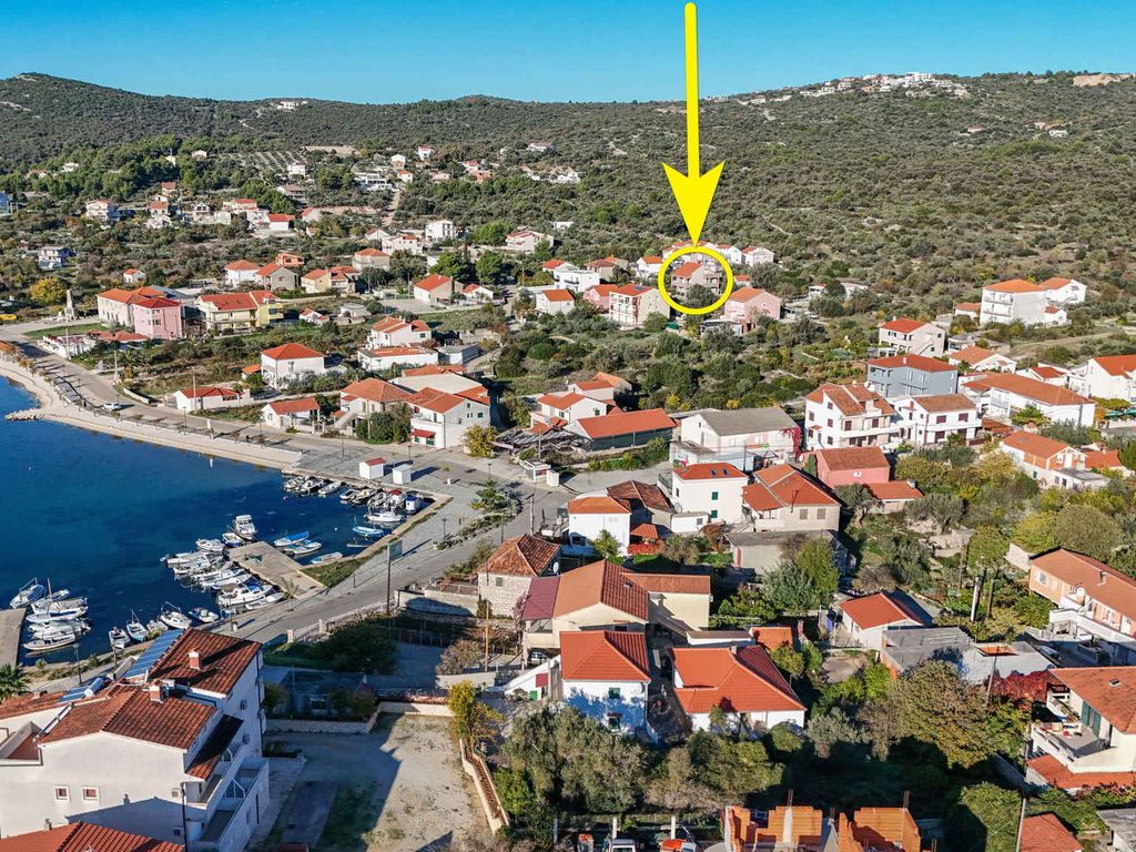 Ferienwohnung mit Balkon und Grill