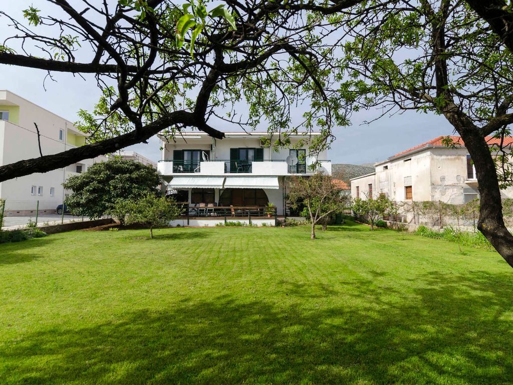 Ferienwohnung mit Grillmöglichkeit und Balkon