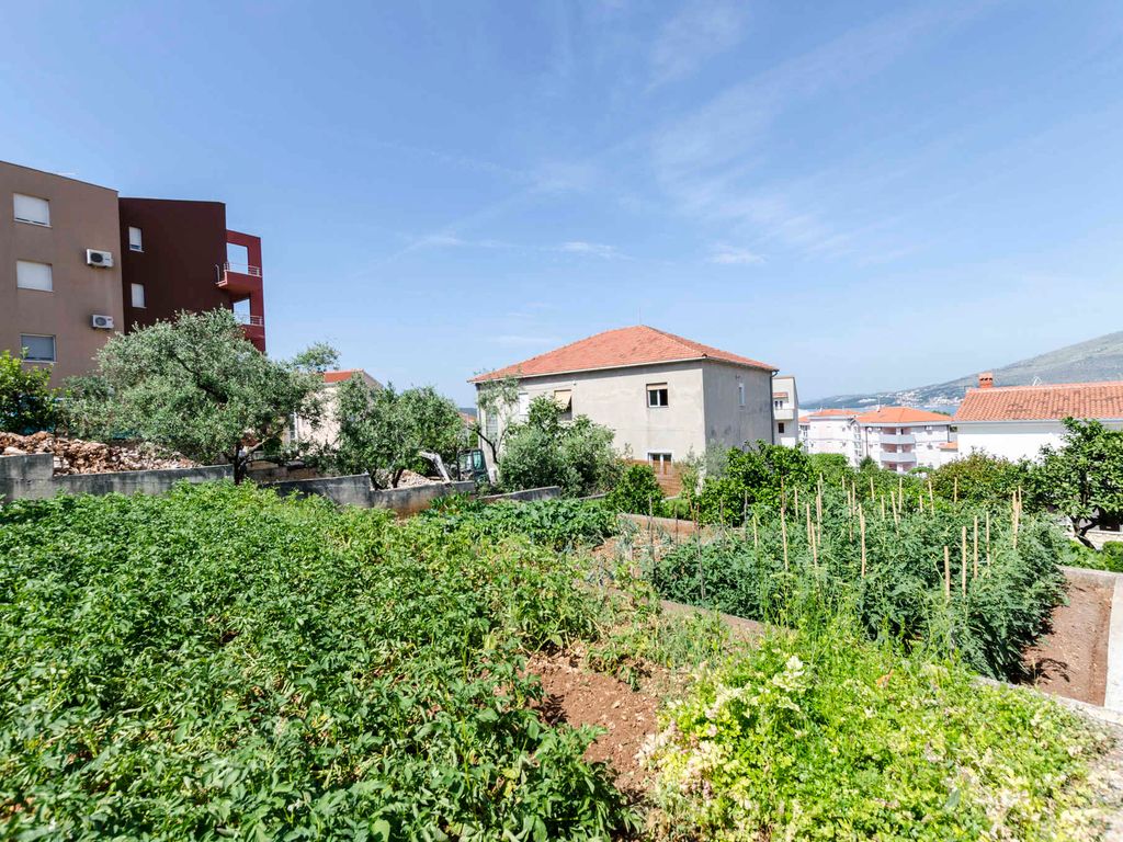 Ferienwohnung mit Klimaanlage und Grillmöglichkeit in Trogir