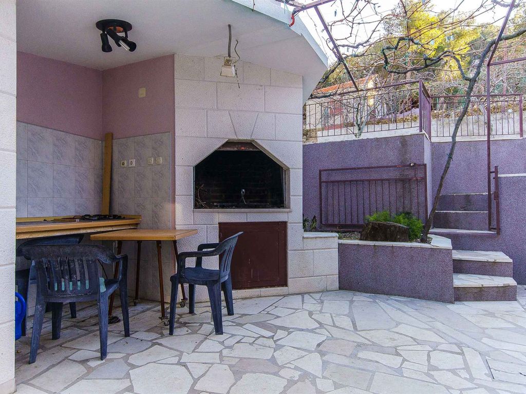 Ferienwohnung mit Balkon und Klimaanlage
