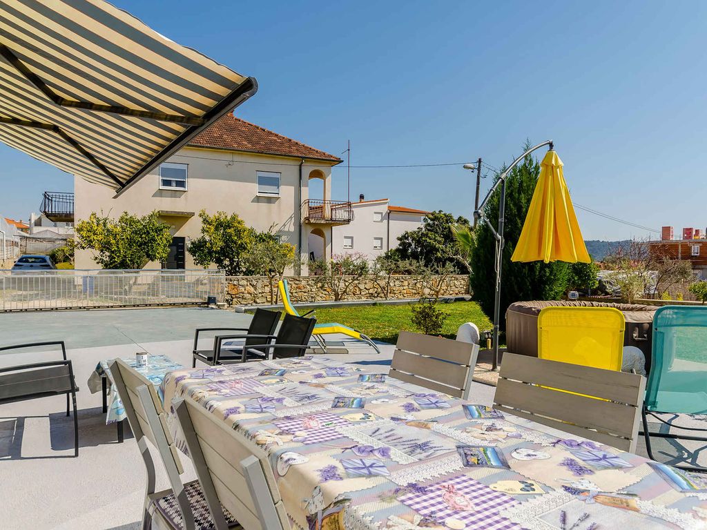 Ferienhaus mit Sauna und Whirpool