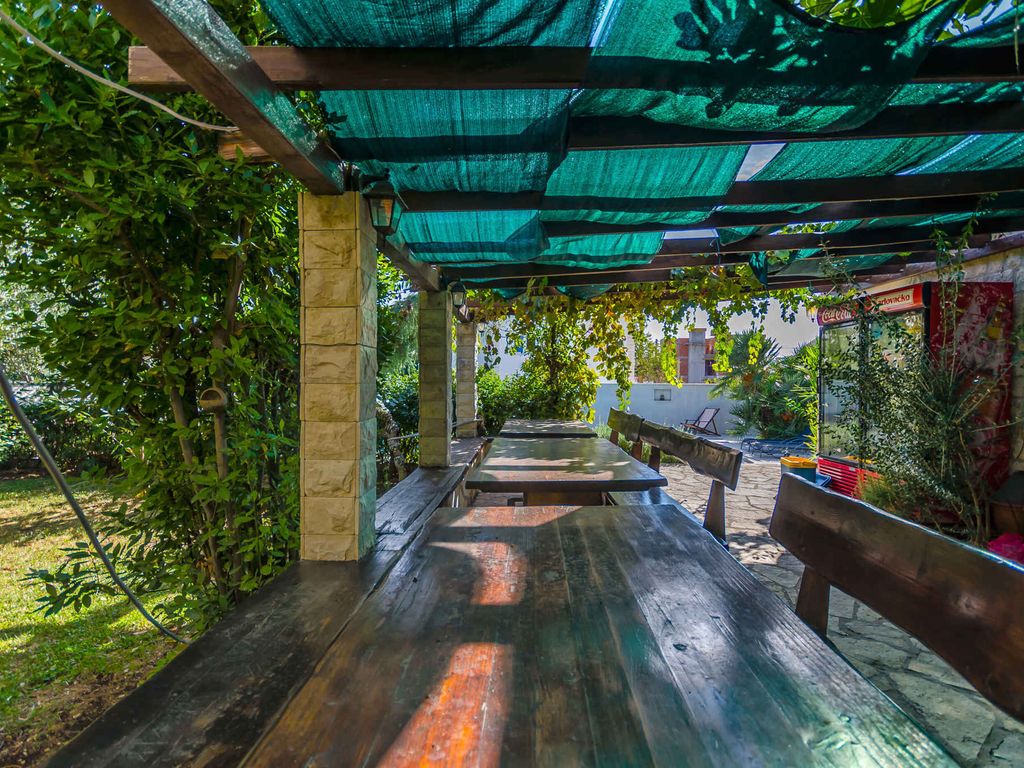 Ferienwohnung mit Swimmingpool und Balkon