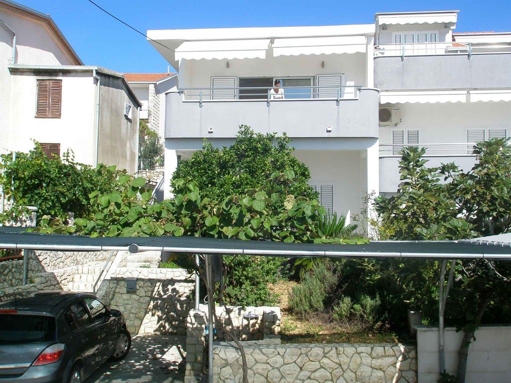 Ferienwohnung mit Klimaanlage und Grill