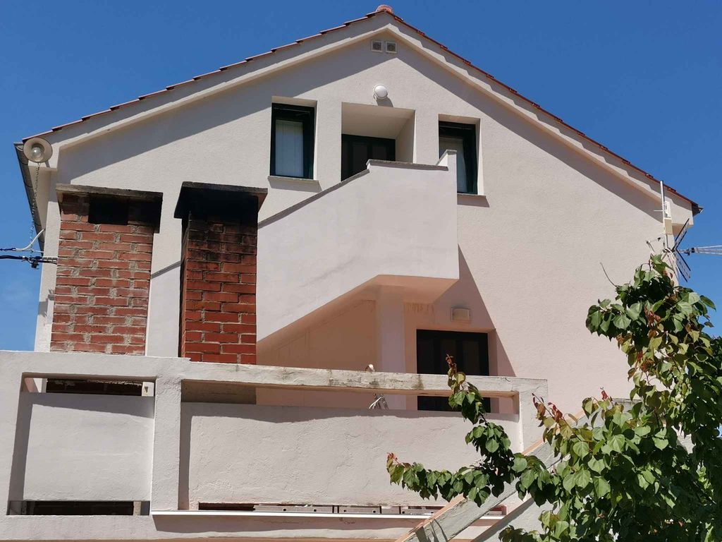Ferienwohnung am Meer mit grosser Terrasse