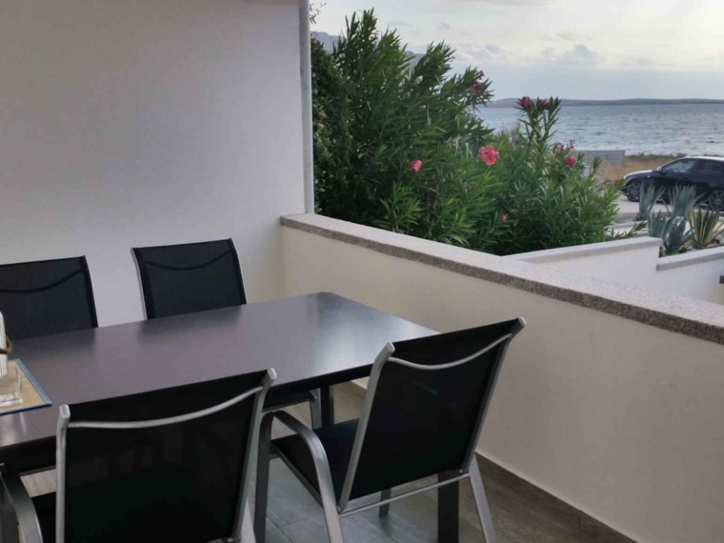 Ferienwohnung mit herrlichem Meerblick in Strandnähe