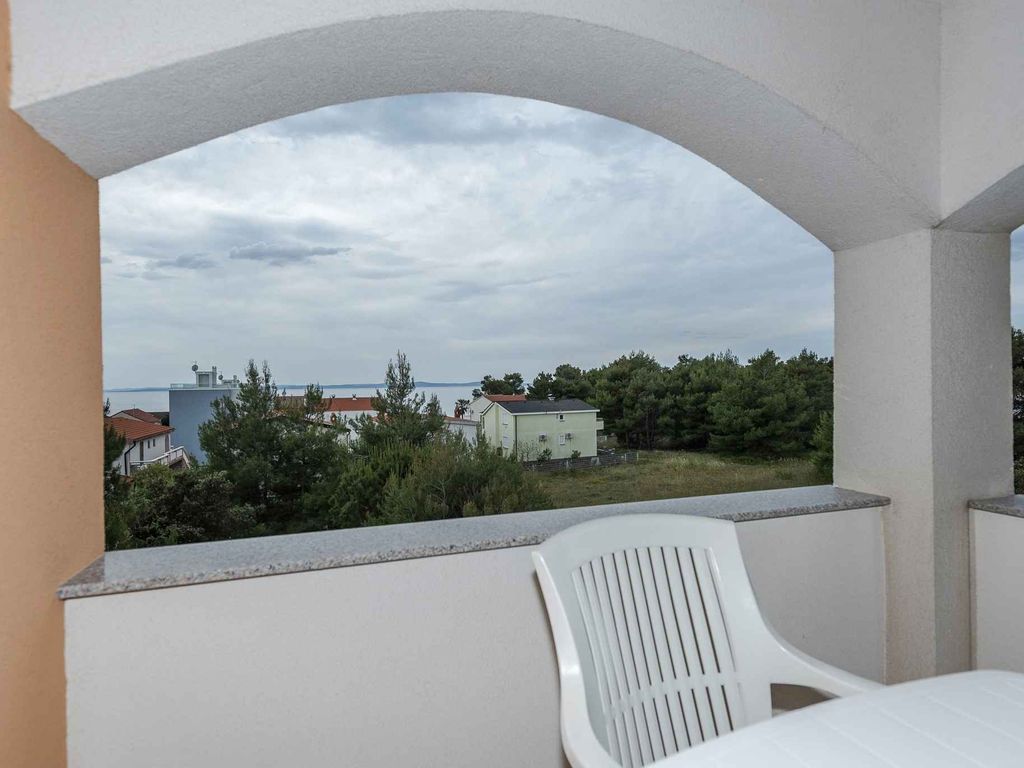 Ferienwohnung mit Klimaanlage und Balkon