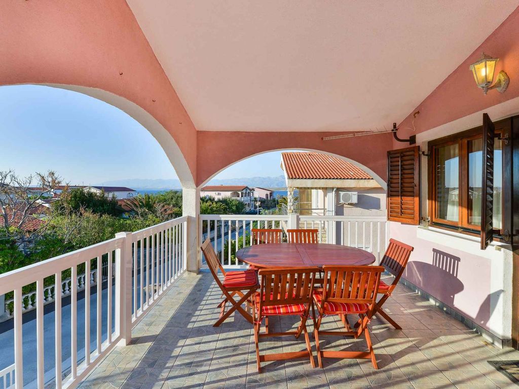 Ferienwohnung mit Balkon