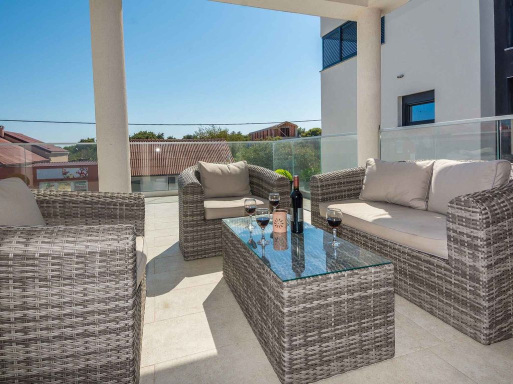 Ferienwohnung mit Klimaanlage und Balkon