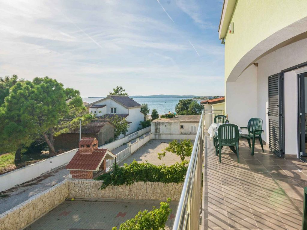Ferienwohnung mit Klimaanlage und Meerblick