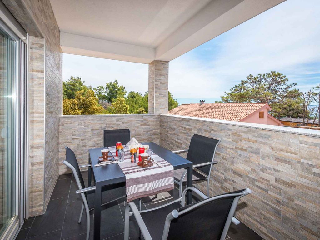 Ferienwohnung mit Klimaanlage und Balkon