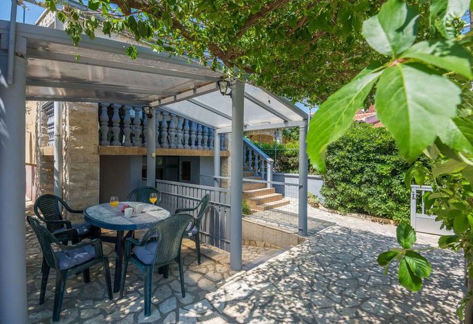 Ferienwohnung mit Klimaanlage und Terrasse