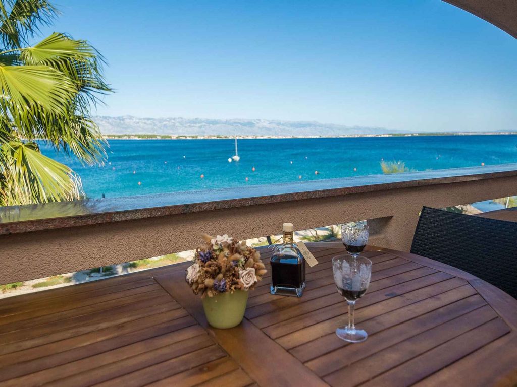 Ferienwohnung mit Klimaanlage und Meerblick