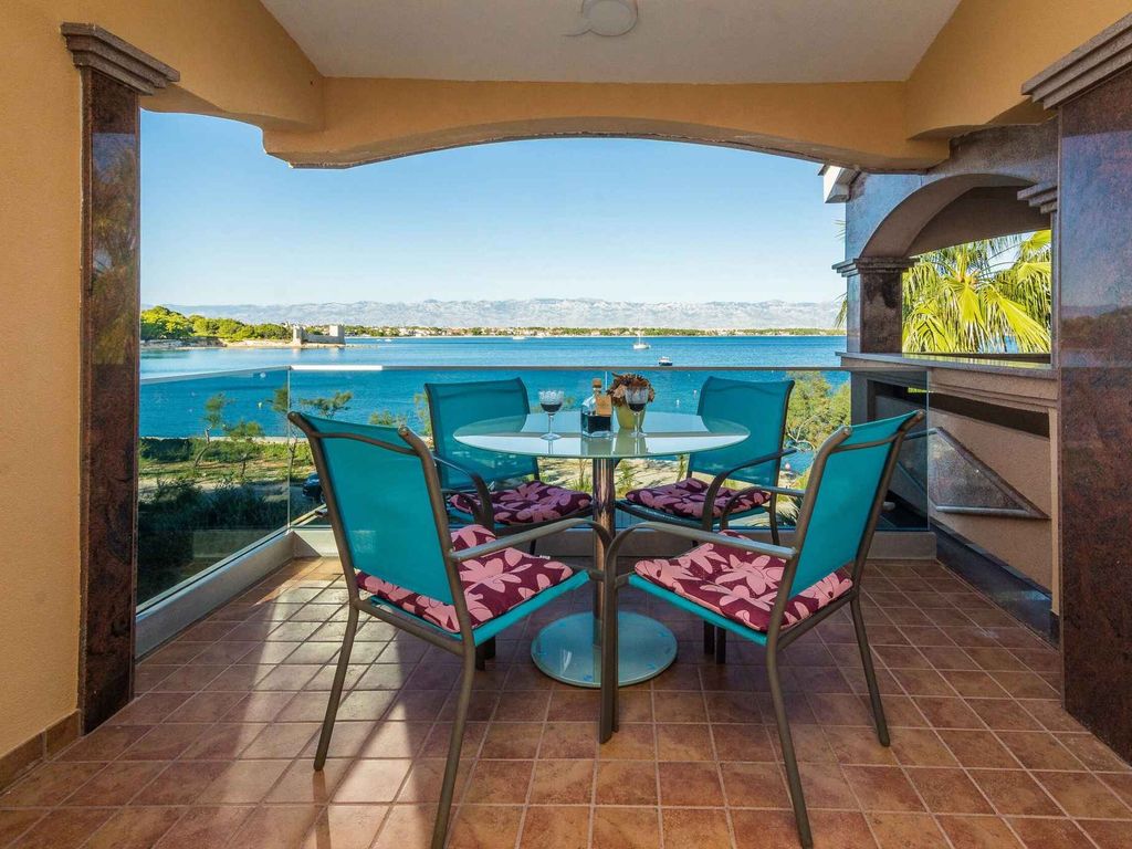 Ferienwohnung mit Klimaanlage und Meerblick