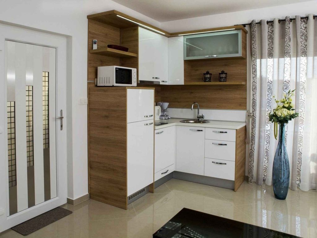 Ferienwohnung mit Balkon und Parkplatz