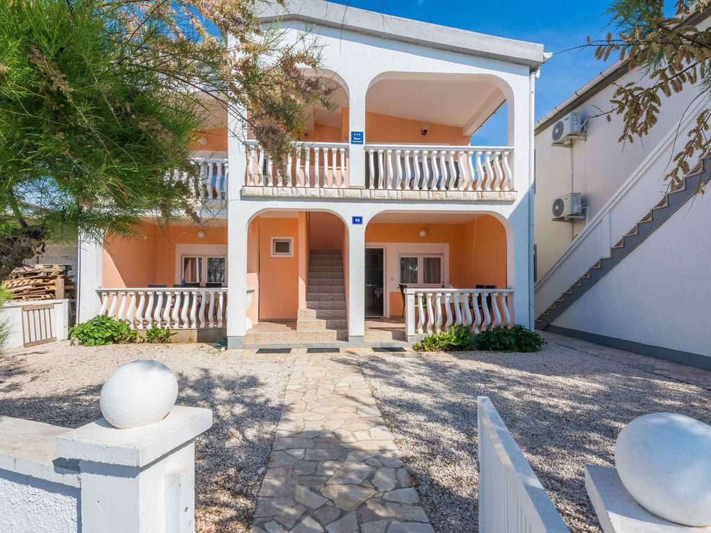 Ferienwohnung mit Terrasse und Meerblick