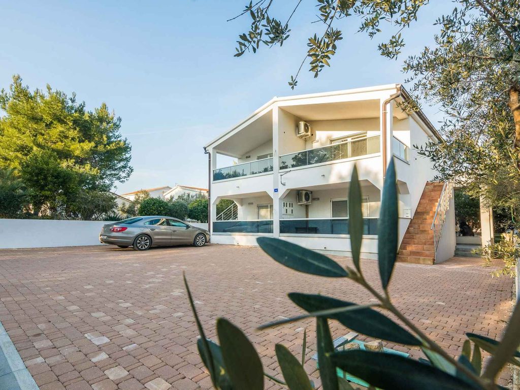 Ferienwohnung mit Terrasse und Grillmöglichkeit