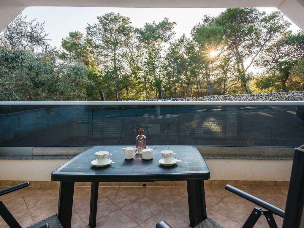 Ferienwohnung mit Terrasse und Grillmöglichkeit