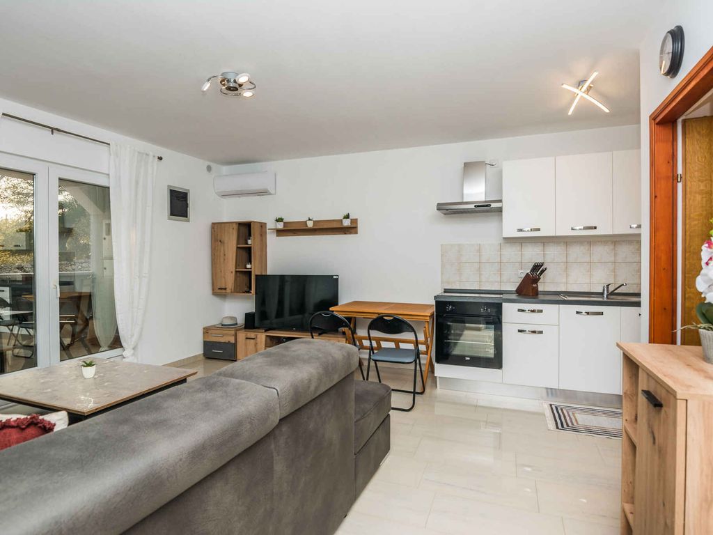 Ferienwohnung mit Terrasse und Grillmöglichkeit