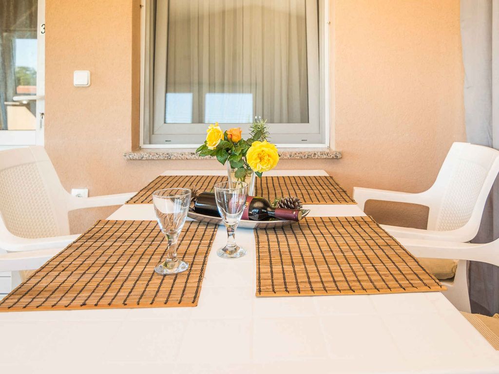Ferienwohnung mit Balkon und Parkplatz