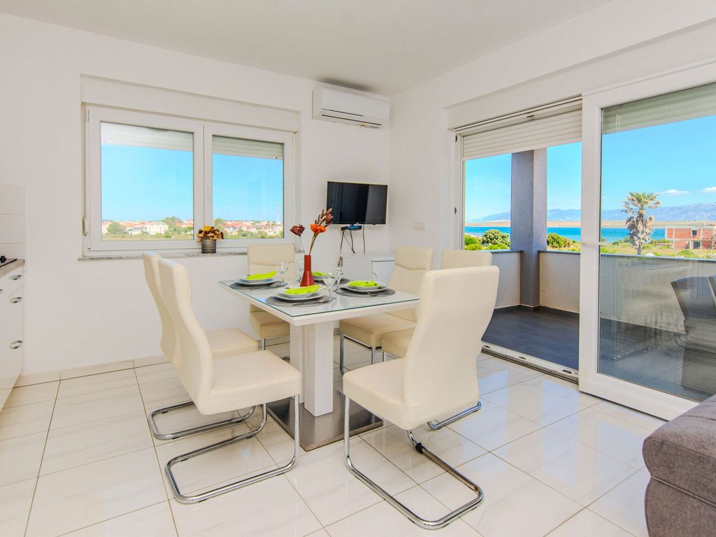 Ferienwohnung mit Meerblick und Klimaanlage