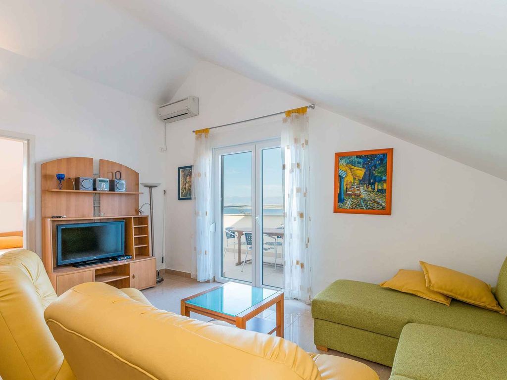 Ferienwohnung mit Balkon und Meerblick