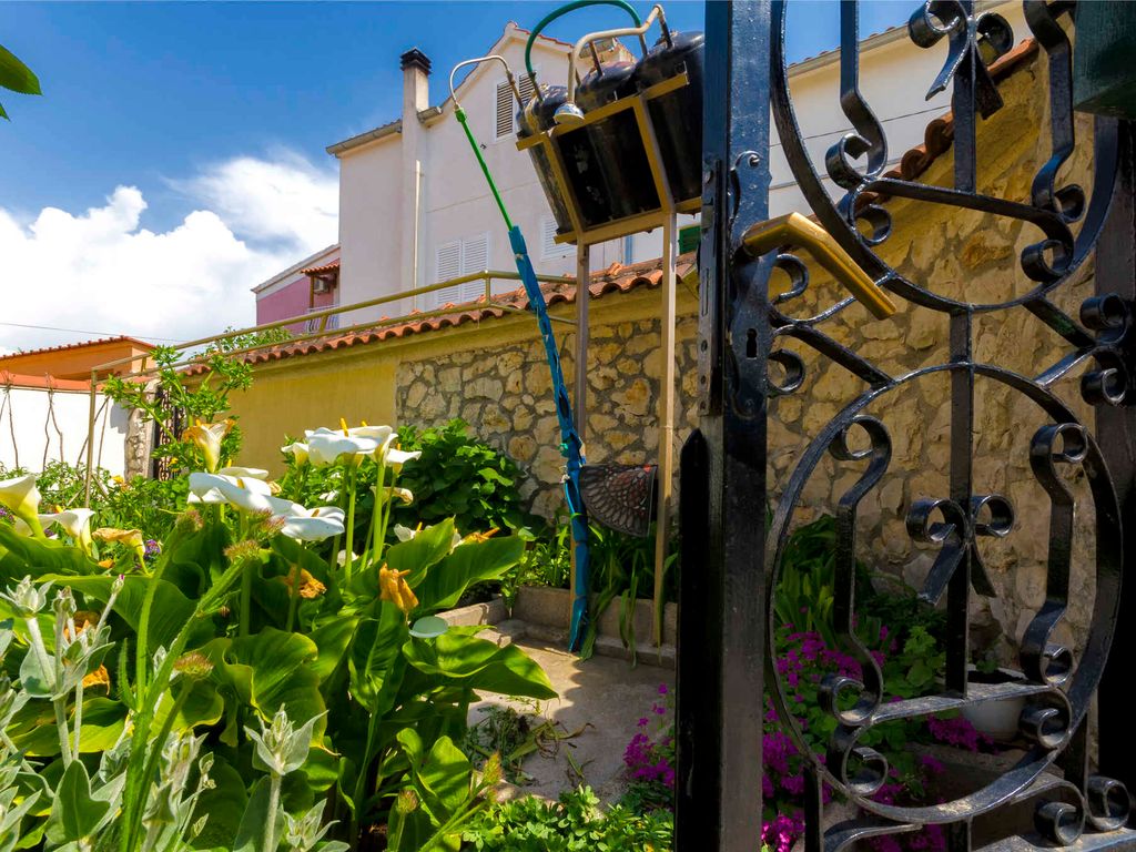 Ferienwohnung mit Klimaanlage und Balkon