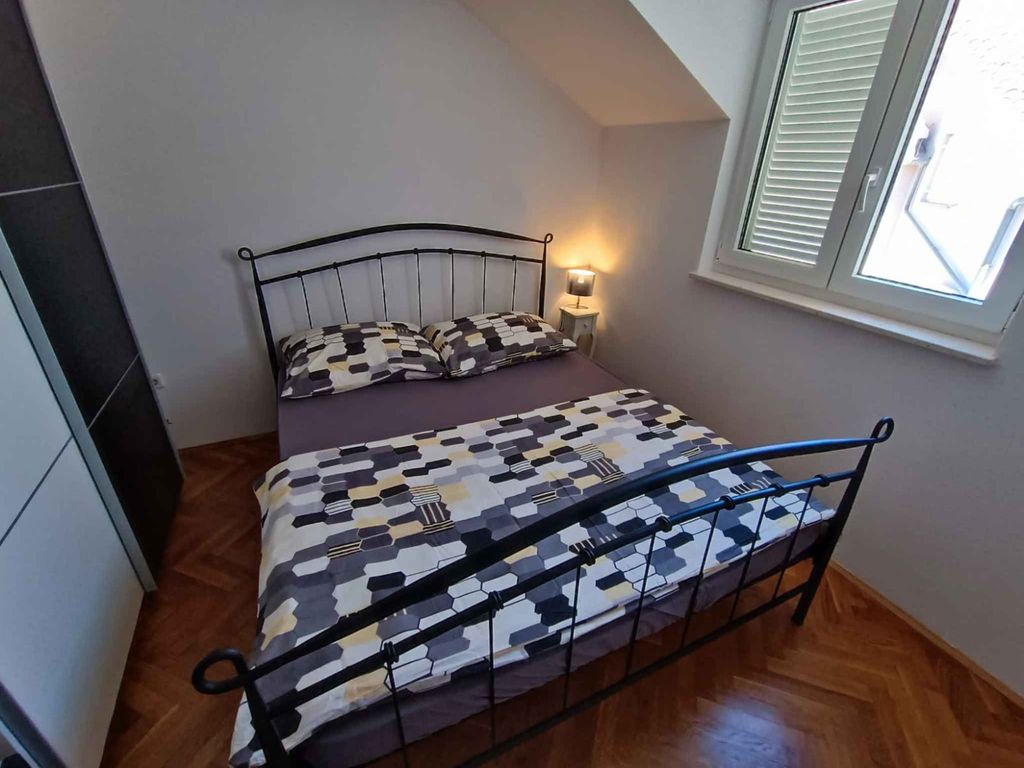 Ferienwohnung Krešo B. 4+0