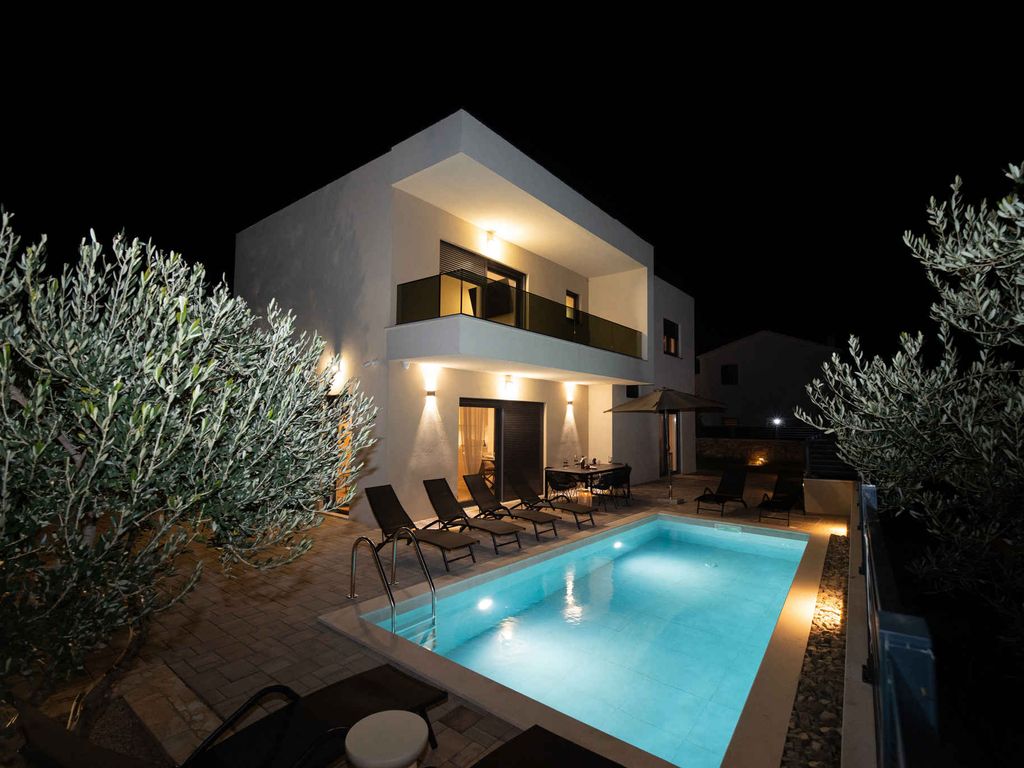 Villa Villa Matea 8+0