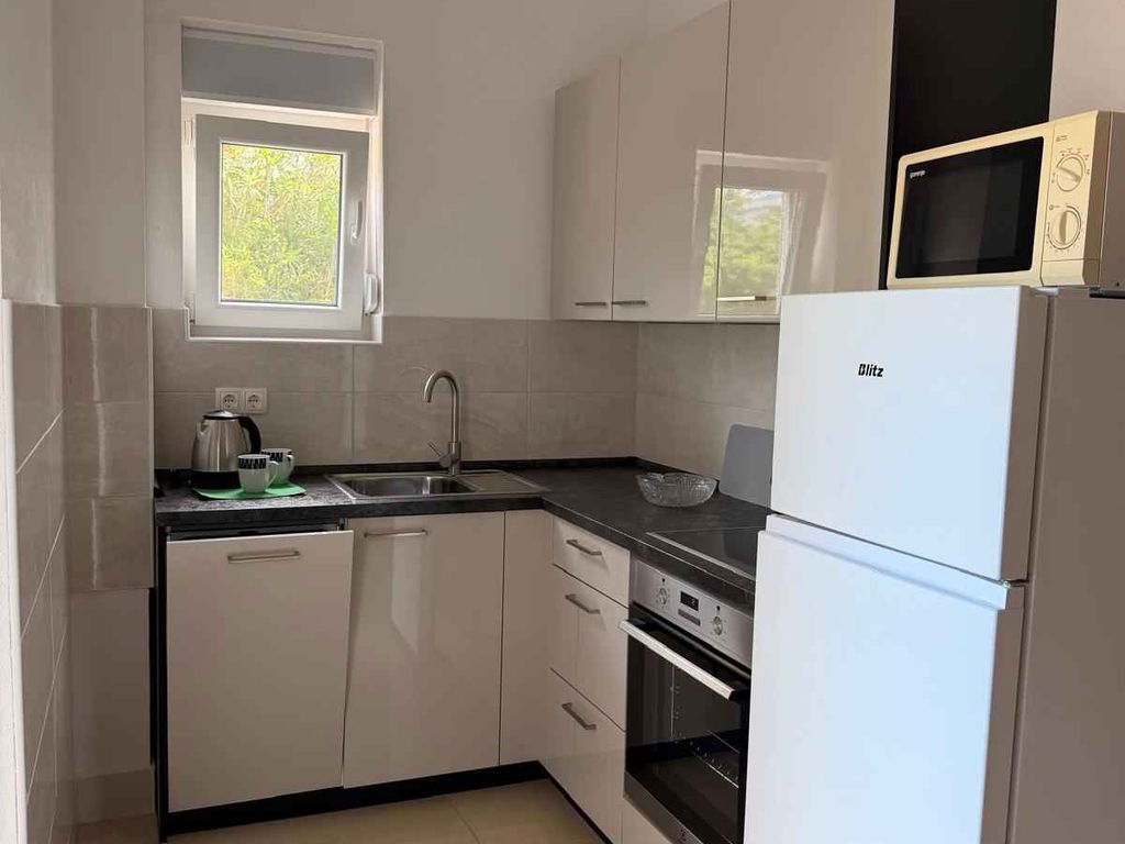 Ferienwohnung Apartment Nikola 3+1