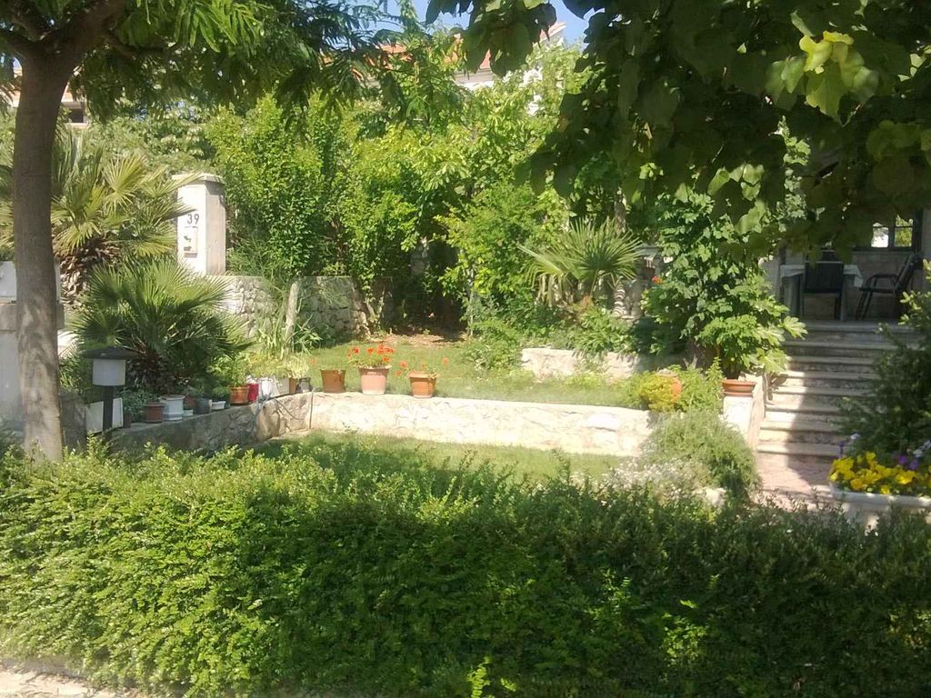 Ferienwohnung mit 3 Bäder und Terrasse