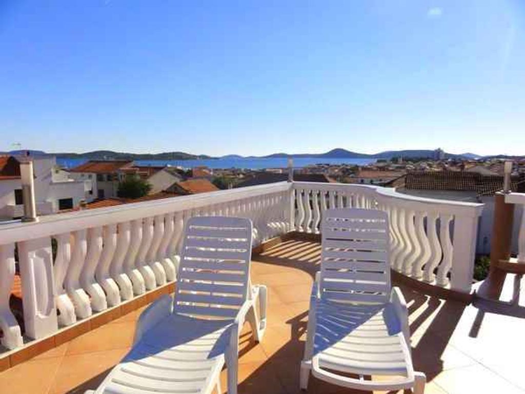 Ferienwohnung mit Klimaanlage und Terrasse