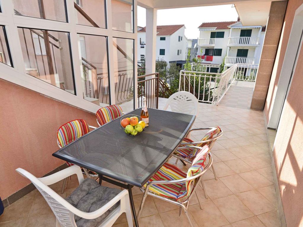 Ferienwohnung mit Klimaanlage und Balkon