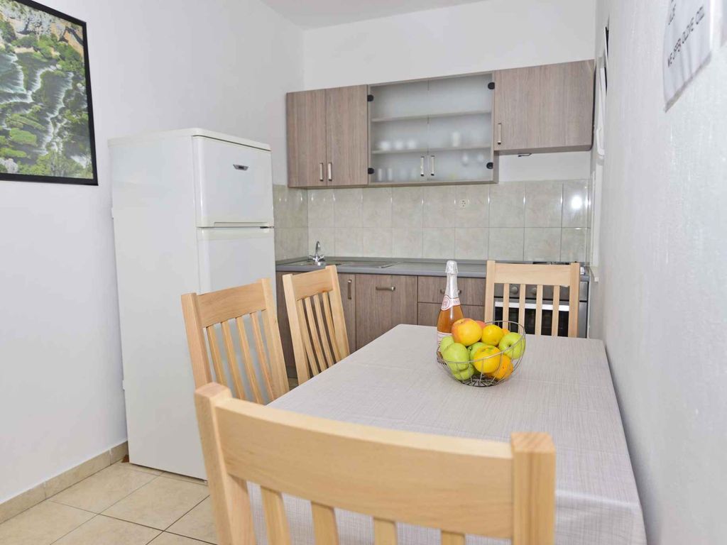 Ferienwohnung mit Klimaanlage und Balkon