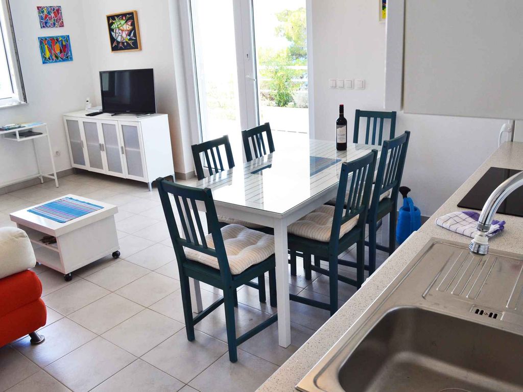 Ferienwohnung Beachfront apartment in Tribunj