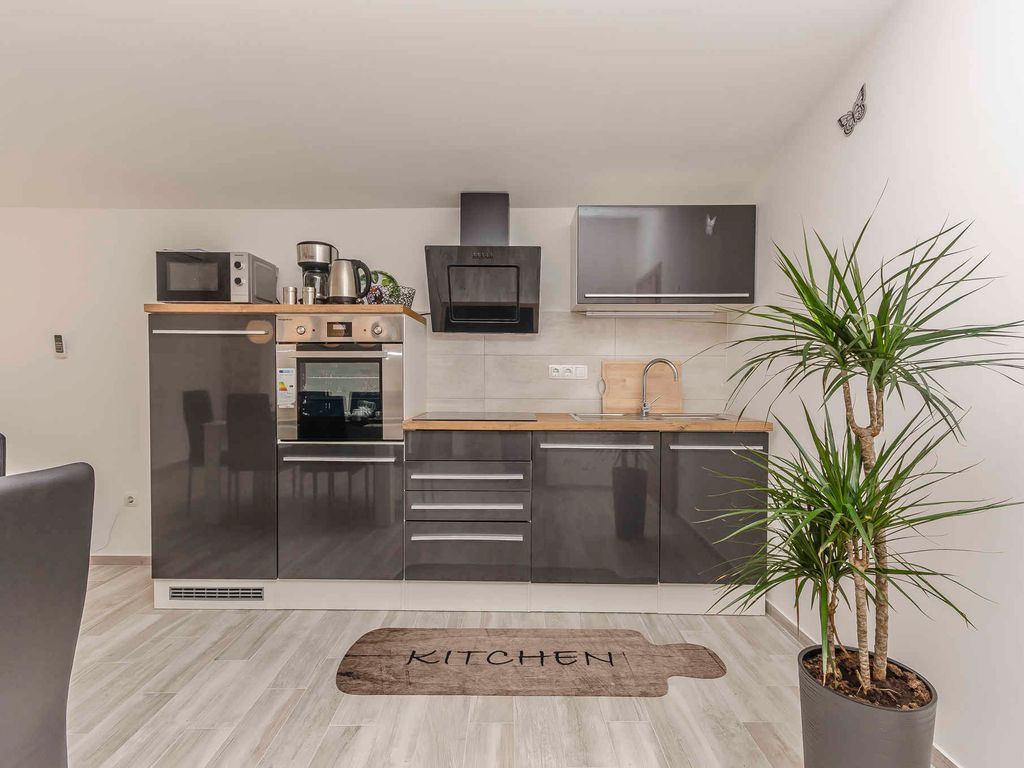 Ferienwohnung mit Balkon und Klimaanlage