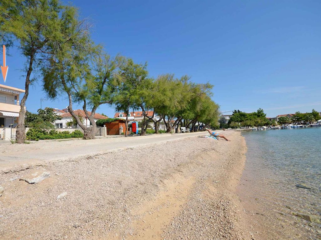 Ferienwohnung Familienfreundlich mit Klimaanlage, Grillmöglichkeit und Internet