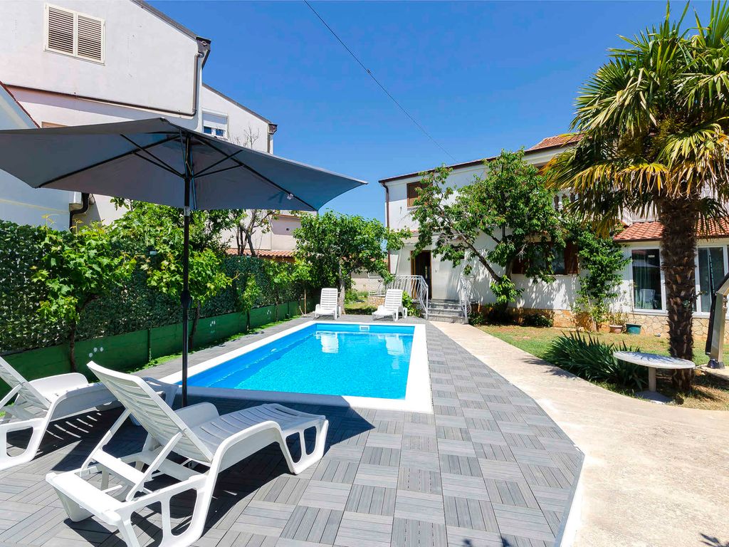 Ferienwohnung mit Klimaanlage und Pool