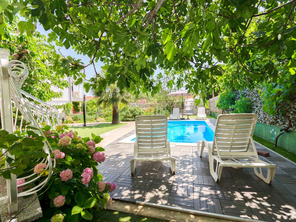 Ferienwohnung mit Klimaanlage und Pool