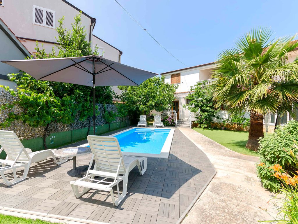 Ferienwohnung mit Klimaanlage und Pool