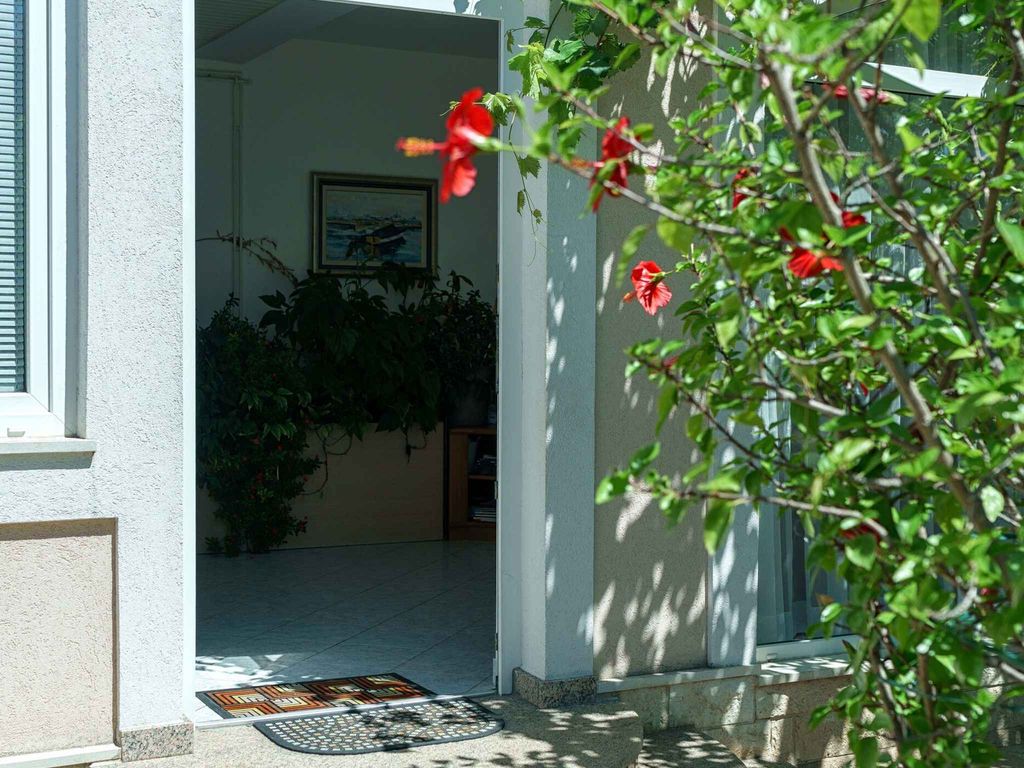Studio mit Klimaanlage und Meerblick