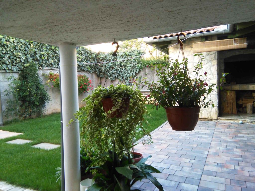 Ferienwohnung mit Terrasse und Klimaanlage