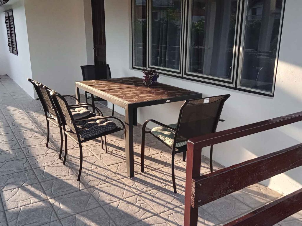 Ferienwohnung mit Terrasse und Klimaanlage
