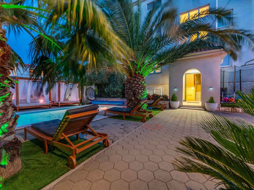 Ferienwohnung mit Pool, Whirlpool und Sauna