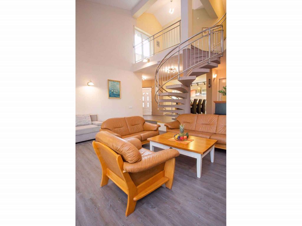 Ferienhaus mit Terrasse und Meerblick