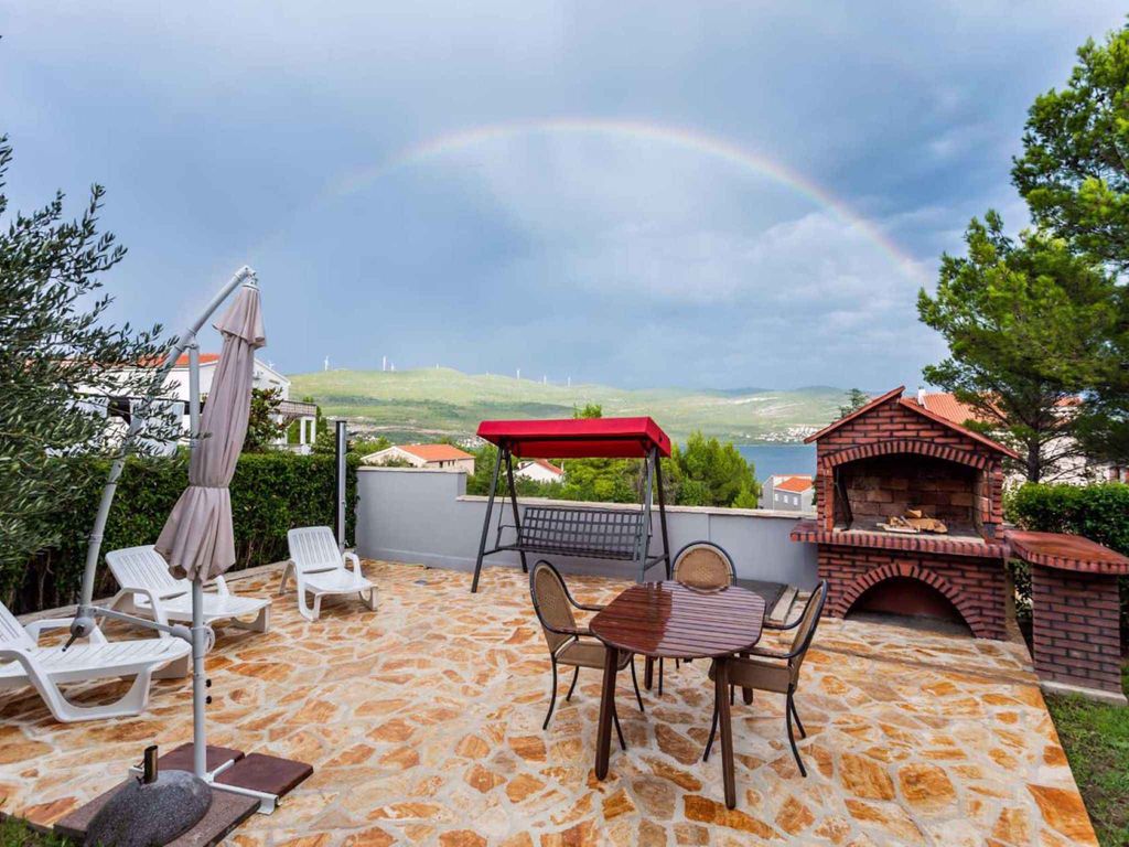 Ferienhaus mit Terrasse und Meerblick
