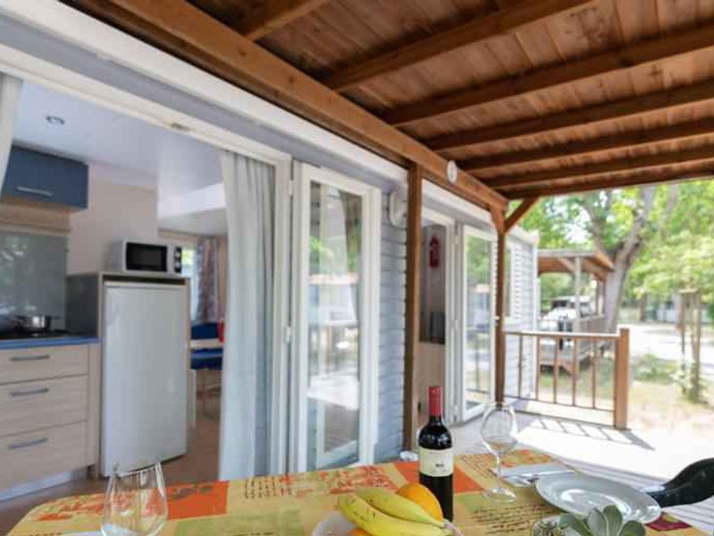 Mobilehome mit Klimaanlage und Veranda