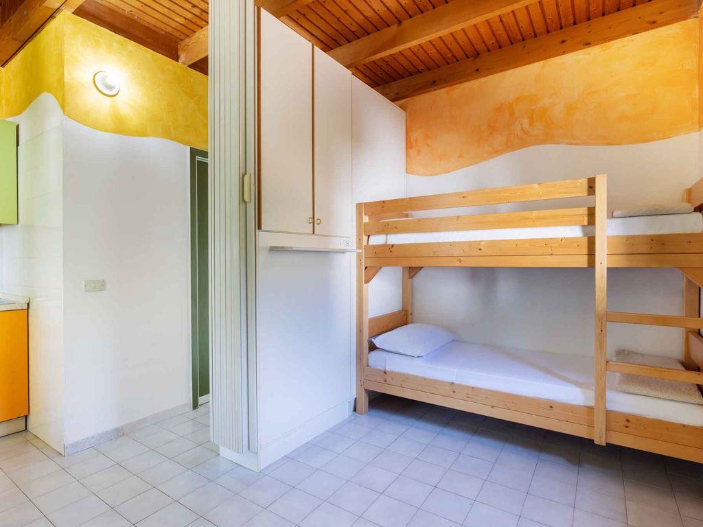 Bungalow mit Klimaanlage, Internet, Garten und Pool