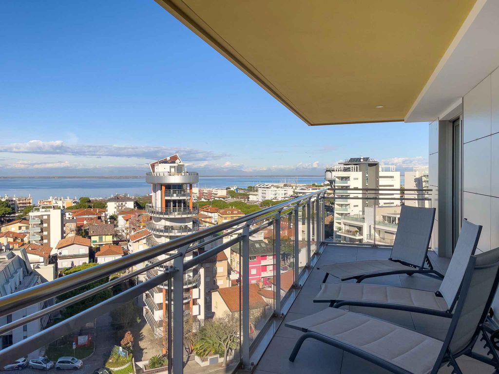 Ferienwohnung mit Balkon mit Meerblick und Klimaanlage