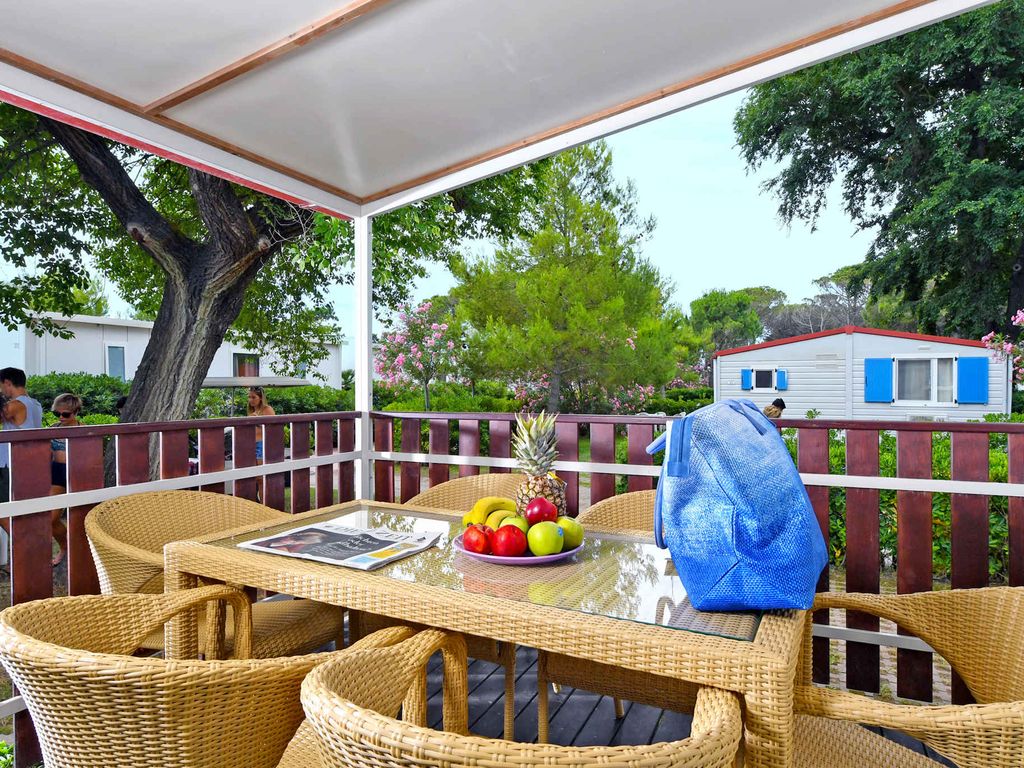 Mobilehome mit Terrasse und Klimaanlage